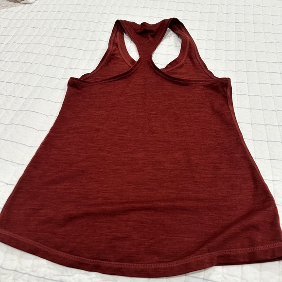Vuori Razorback Tank - Picture 3 of 3